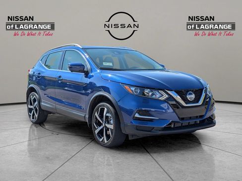 Used 2022 Nissan Rogue Sport SL AWD/4WD image 3
