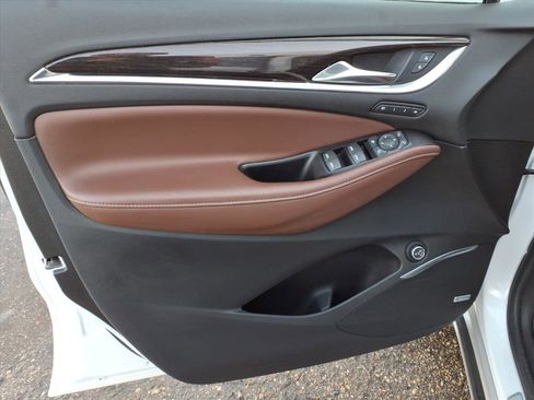 Used 2018 Buick Enclave Avenir image 14