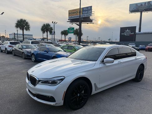 Used 2018 BMW 750i xDrive image 7