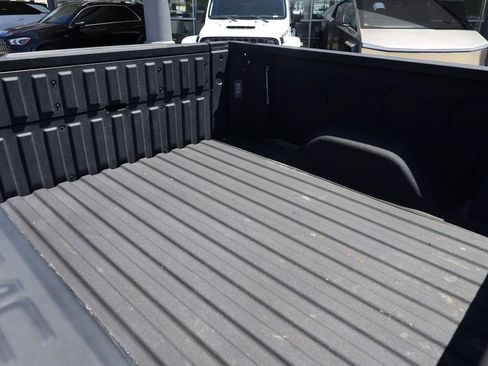 Used 2019 GMC Sierra 1500 AT4 w/ AT4 Premium Package AWD/4WD image 22