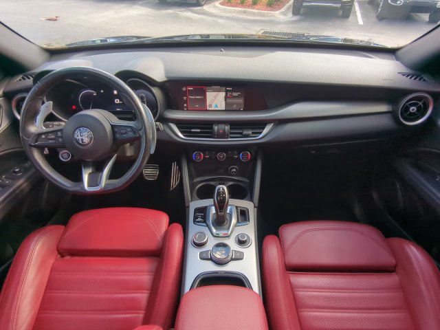 Used 2024 Alfa Romeo Stelvio Veloce AWD/4WD image 17