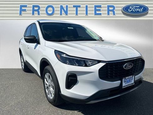 New 2025 Ford Escape Active w/ Cold Weather Package image 1