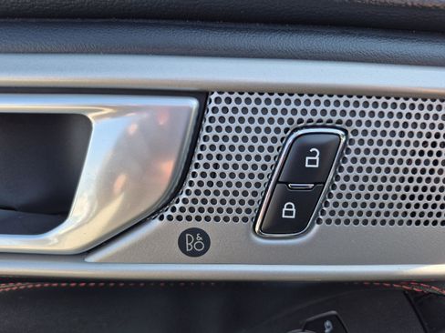 Certified 2024 Ford Explorer ST-Line w/ Class IV Trailer Tow Package image 15