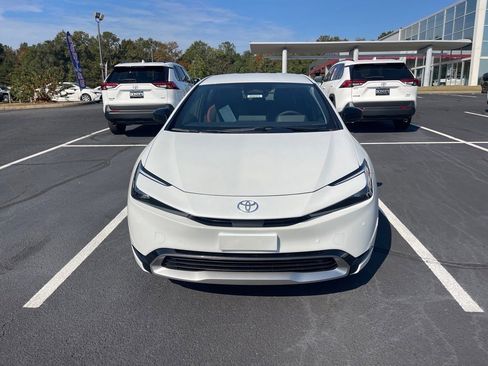 New 2026 Toyota Prius Plug-In Hybrid FWD image 2