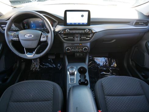 Used 2024 Ford Escape Active AWD/4WD image 10