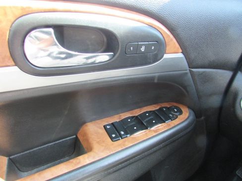 Used 2012 Buick Enclave Leather w/ Trailering Provision Package image 27