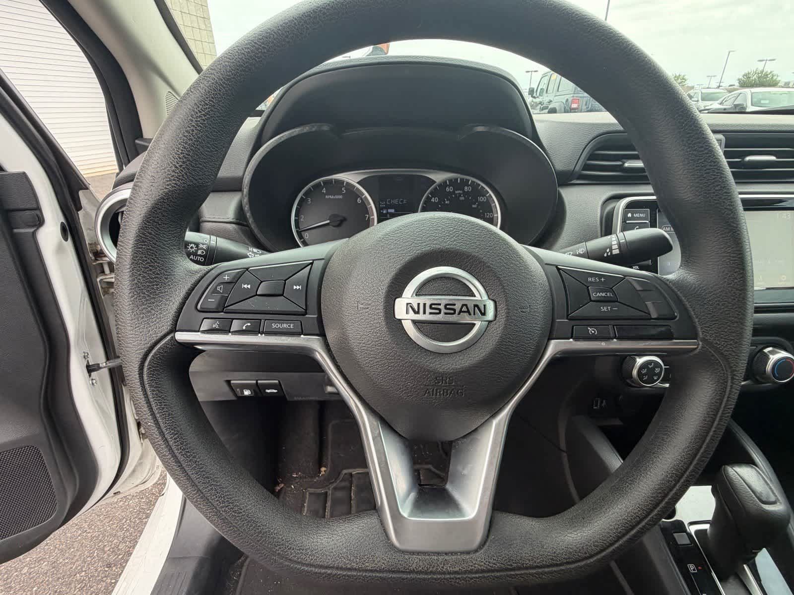Used 2020 Nissan Versa S FWD image 11