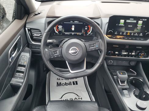 Certified 2023 Nissan Rogue Platinum image 16