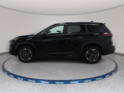 Used 2025 Nissan Rogue SV AWD/4WD image 9