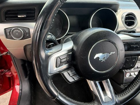 Used 2019 Ford Mustang GT Premium RWD image 19