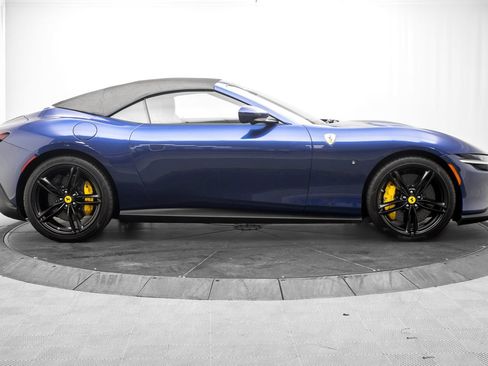 Used 2025 Ferrari Roma Spider RWD image 10