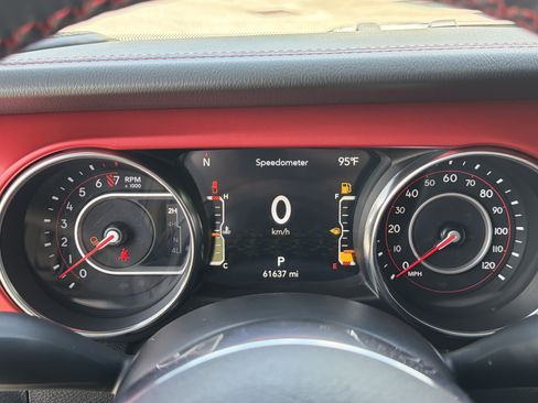 Used 2022 Jeep Gladiator Rubicon w/ Cold Weather Group AWD/4WD image 31