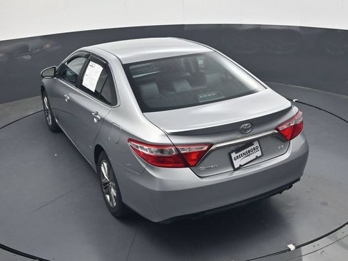 Used 2015 Toyota Camry SE FWD image 35