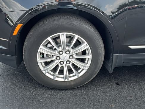 Certified 2018 Cadillac XT5 Luxury w/ Driver Awareness Package FWD image 32