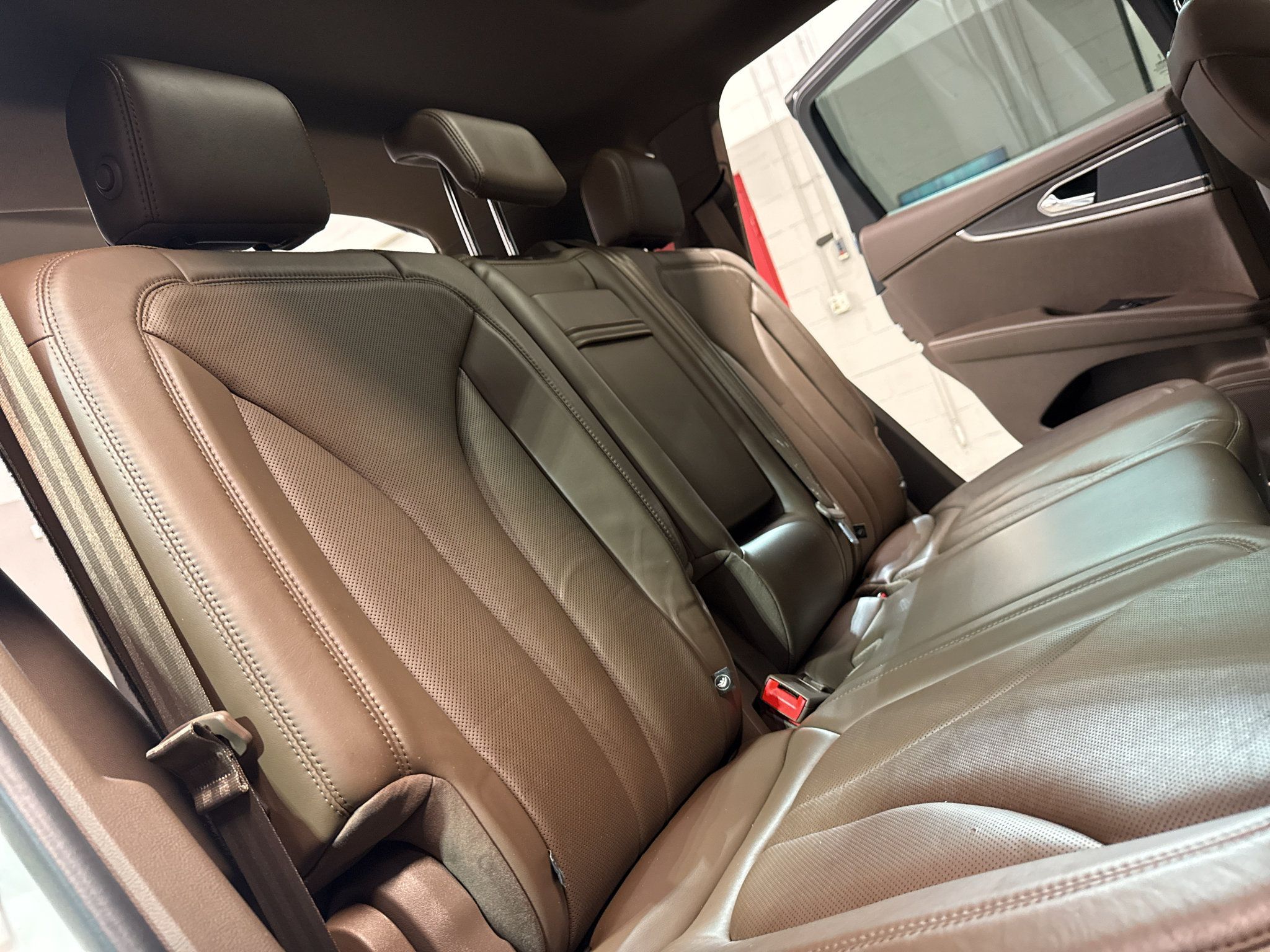 Used 2017 Lincoln MKX Reserve w/ Lincoln MKX Climate Package AWD/4WD image 28