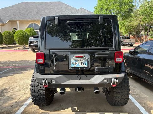 Used 2015 Jeep Wrangler Unlimited Rubicon AWD/4WD image 11