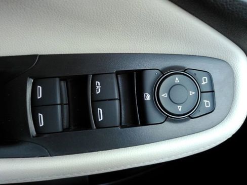 Used 2026 Buick Encore GX Sport Touring w/ Comfort Package image 30