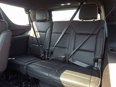 Used 2023 Chevrolet Tahoe Premier AWD/4WD image 11