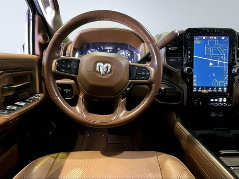 Used 2024 RAM 3500 Limited image 9