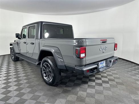 Certified 2020 Jeep Gladiator Overland w/ Cold Weather Group image 4