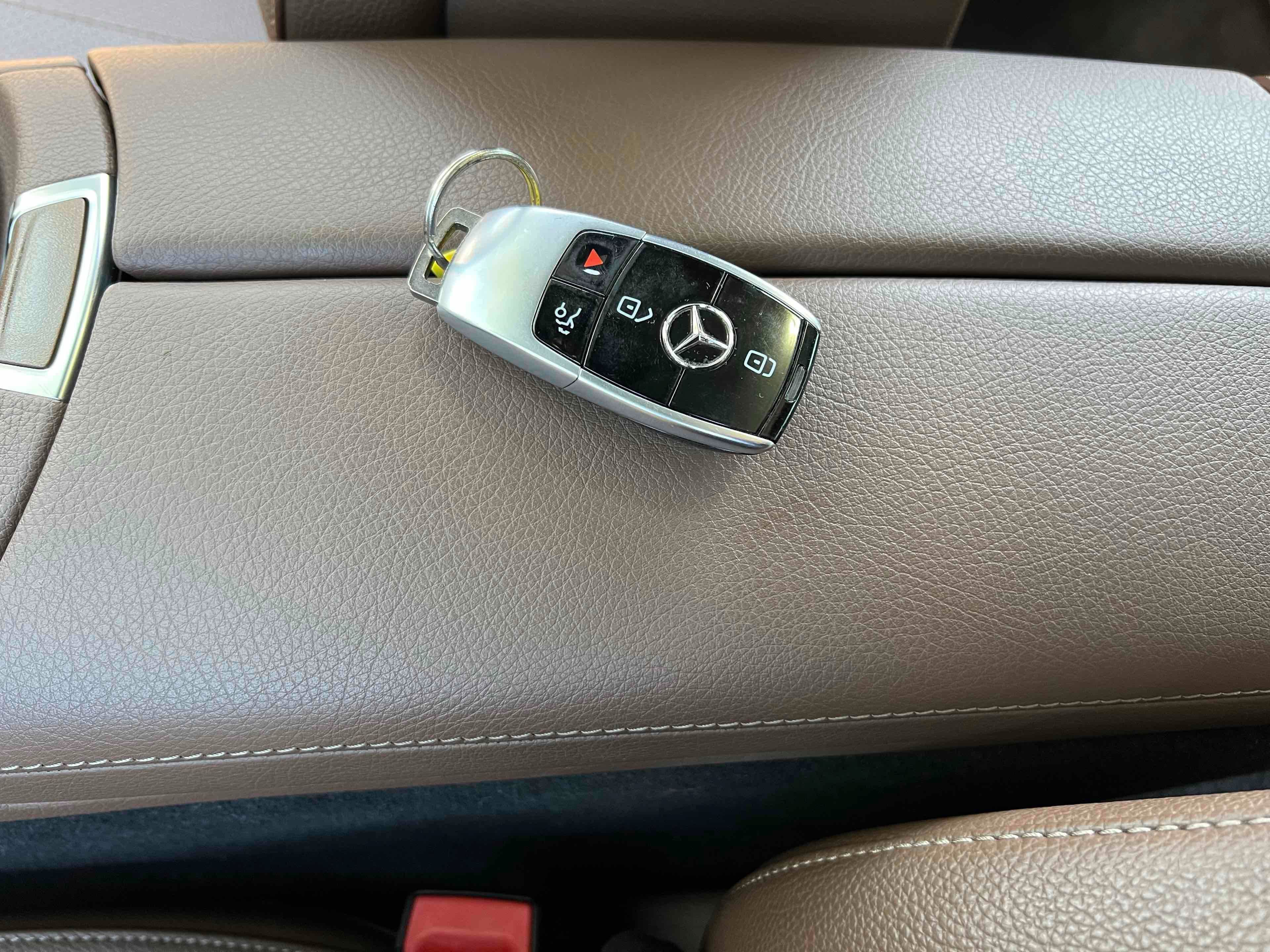 Used 2018 Mercedes-Benz E 300 image 6