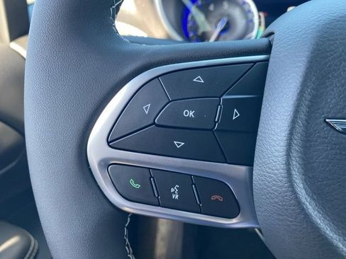 New 2026 Chrysler Pacifica Select image 30