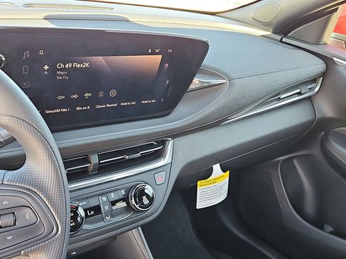 New 2026 Buick Envista Preferred image 17