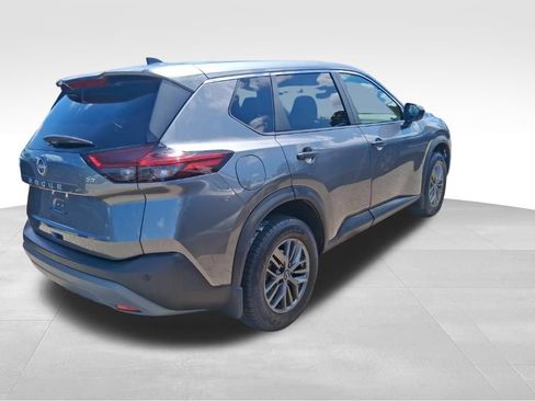 Used 2023 Nissan Rogue S FWD image 4