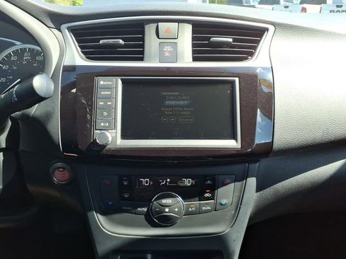 Used 2019 Nissan Sentra SV FWD image 21