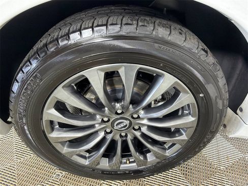 Used 2023 Nissan Armada Platinum w/ Captain's Chairs Package image 19