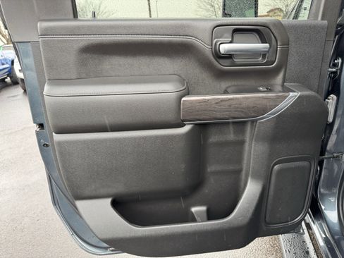 Used 2020 Chevrolet Silverado 2500 LTZ w/ LTZ Plus Package image 29