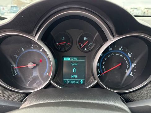 Used 2014 Chevrolet Cruze LT image 15