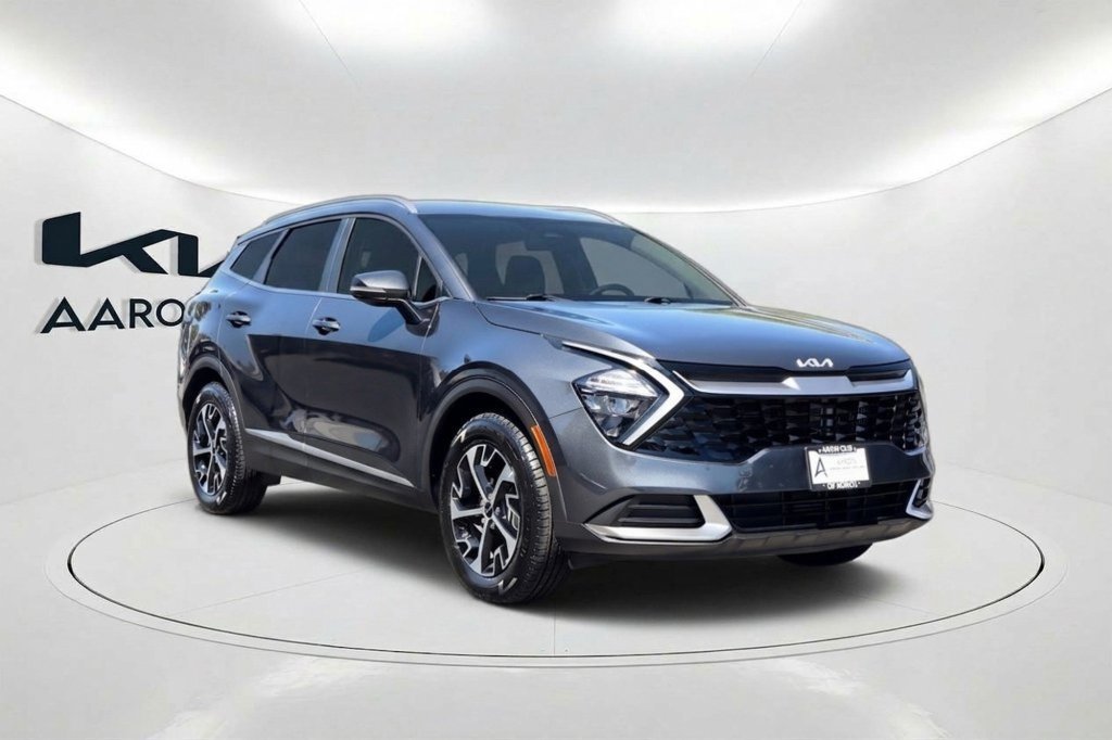 Used 2023 Kia Sportage EX AWD/4WD image 3
