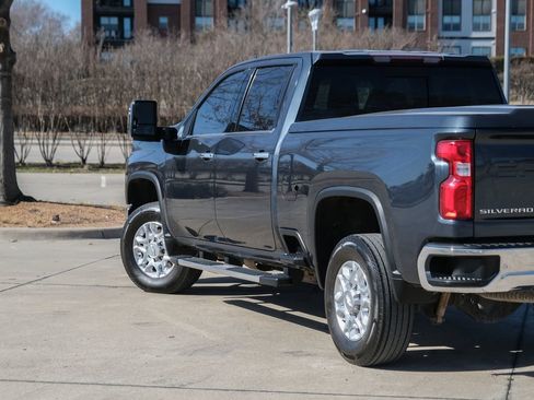 Used 2020 Chevrolet Silverado 2500 LTZ w/ LTZ Texas Edition AWD/4WD image 23
