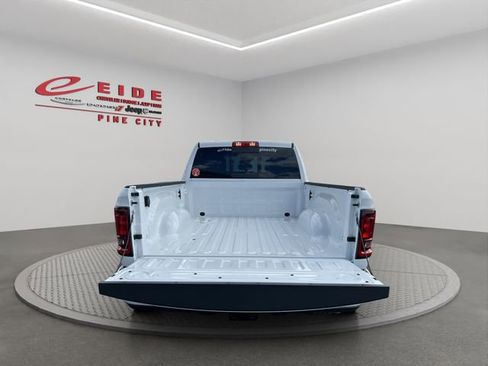 New 2026 RAM 2500 Tradesman AWD/4WD image 22