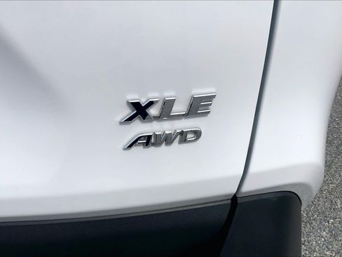 Used 2024 Toyota RAV4 XLE AWD/4WD image 10