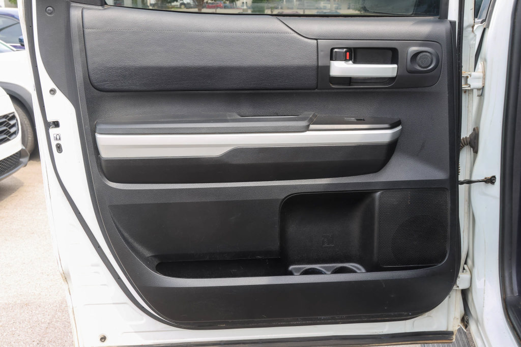 Used 2019 Toyota Tundra SR5 w/ SR5 Upgrade Package AWD/4WD image 16
