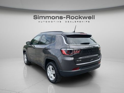 Used 2022 Jeep Compass Latitude image 7