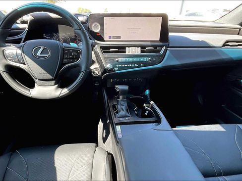 Certified 2024 Lexus ES 300h Ultra Luxury image 15