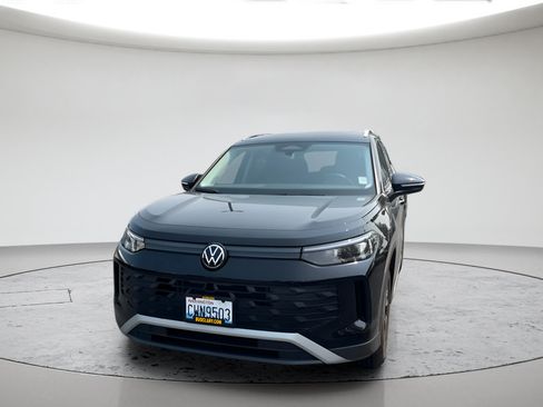 Used 2026 Volkswagen Tiguan S AWD/4WD image 31