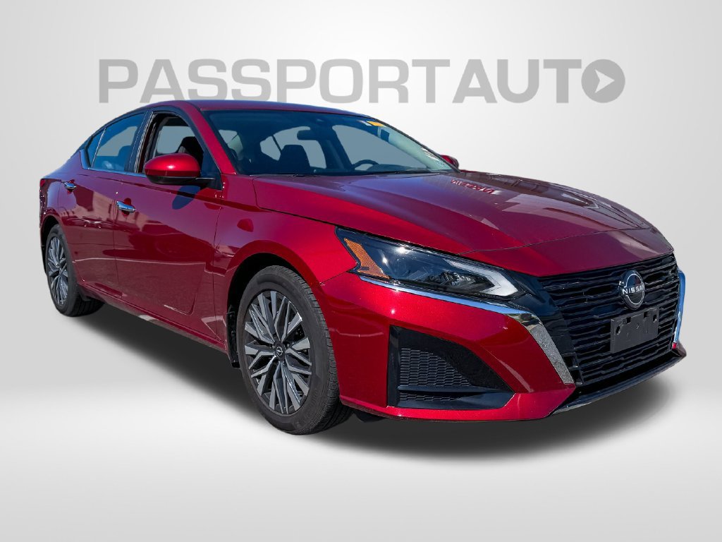 Certified 2023 Nissan Altima 2.5 SV FWD image 2