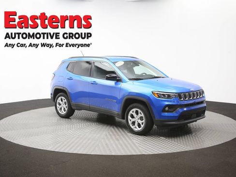Used 2024 Jeep Compass Latitude AWD/4WD image 43