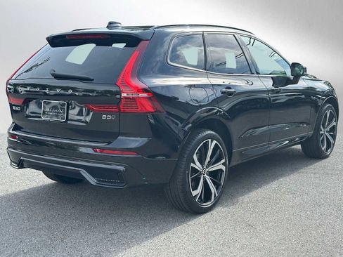 New 2025 Volvo XC60 B5 Ultra w/ Protection Package Premier image 3