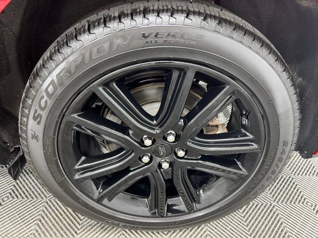 Used 2024 Ford Edge ST-Line AWD/4WD image 10