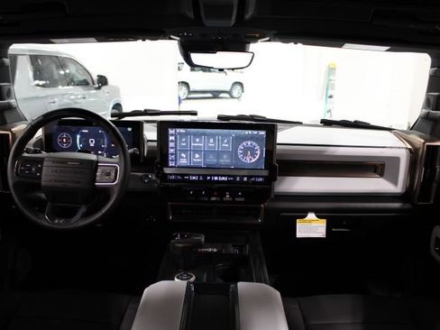 New 2025 GMC Hummer EV 2X image 3