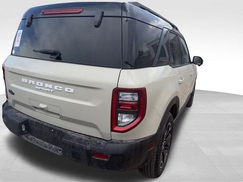 Used 2025 Ford Bronco Sport Outer Banks w/ Outer Banks Tech Package+ AWD/4WD image 27