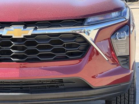 Certified 2024 Chevrolet Trax LS image 9