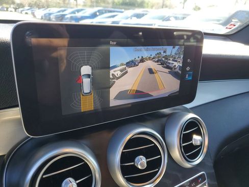 Used 2022 Mercedes-Benz GLC 300 4MATIC image 28