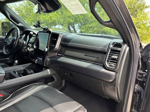Used 2024 RAM 3500 Limited AWD/4WD image 37