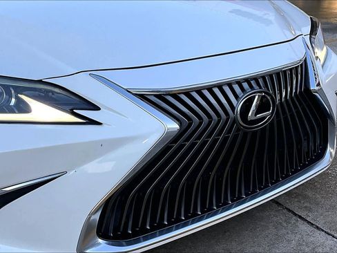 Used 2019 Lexus ES 350 w/ Accessory Package 2 image 27